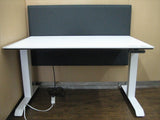 【USED・定価26万円】電動昇降デスク　幅1150mm　コクヨ製　SEQUENCE（シークエンス）シリーズ　高知　kokuyo　平机　デスク　【店舗販売品】