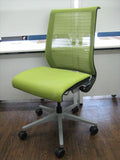 【USED】オフィスチェア　Steelcase製　Think（シンク）シリーズ　高知　スチールケース　イス　【店舗販売品】