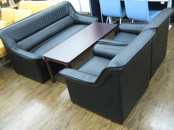 【USED】応接４点セット　アイコ製　aico　RE-105　２人掛けソファ　アームチェア　センターテーブル　高知　【店舗販売品】