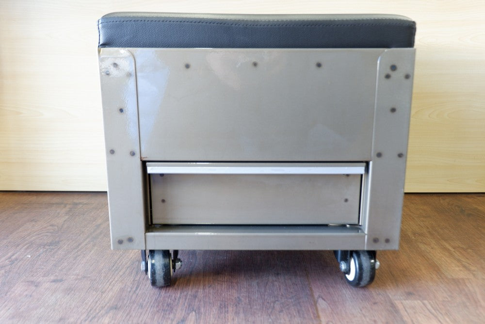 【中古】【店頭引取限定】Snap on シートクリーパー Snap-on/スナップオン シートクリーパーボックス ブルー －中古機械