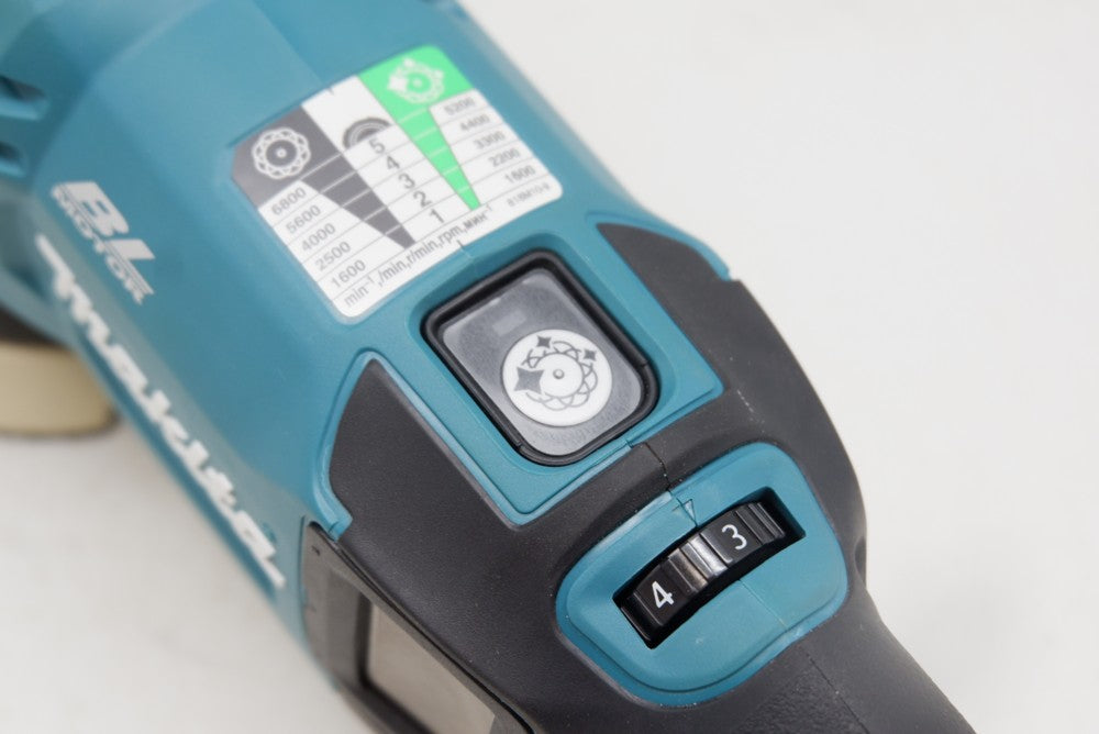 18V 125mm充電式ランダムオービットポリッシャー makita PD500DZ 本体