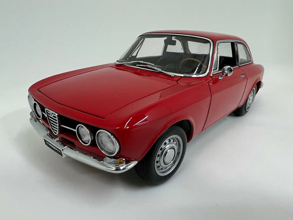 AUTOart 1/18 Alfa Romeo 1750 オートアート　アルファロメオ　レッド　美品