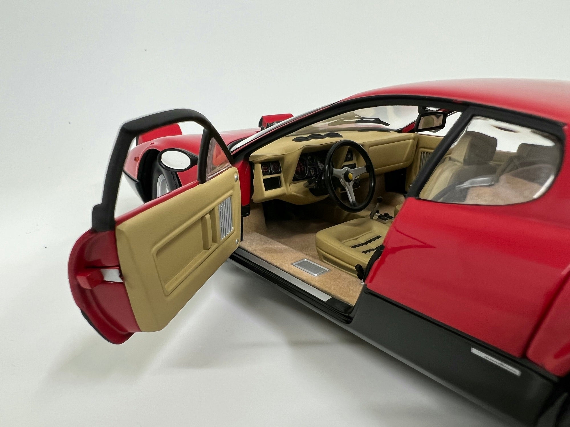 KyoSho 1/18 FERRARI 365GT4 京商 フェラーリ レッド