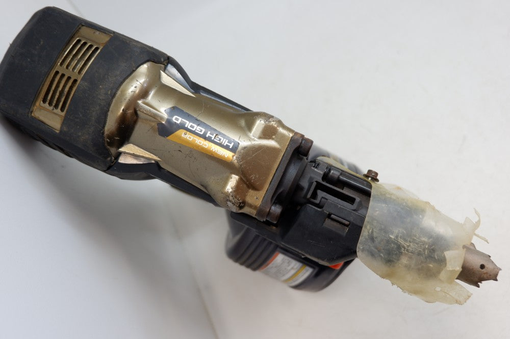 日立 高圧釘打ち機 NV75H 中古品 青 ケース付き｜エアーツール